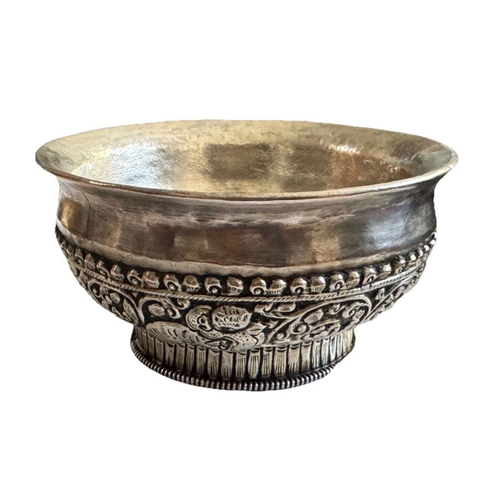 Large Hand Carved Traditional Tibetan Auspicious Animal Pattern Rice Wine Bowl